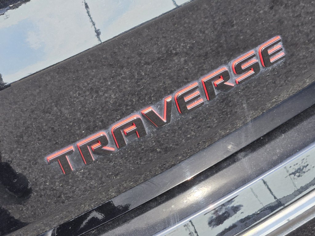 Used 2021 Chevrolet Traverse Premier w/ Redline Edition FWD image 11