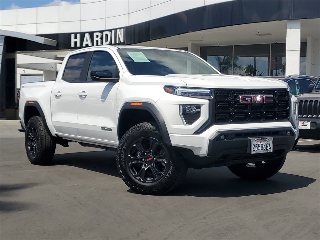 Used 2025 GMC Canyon Elevation w/ Convenience Package