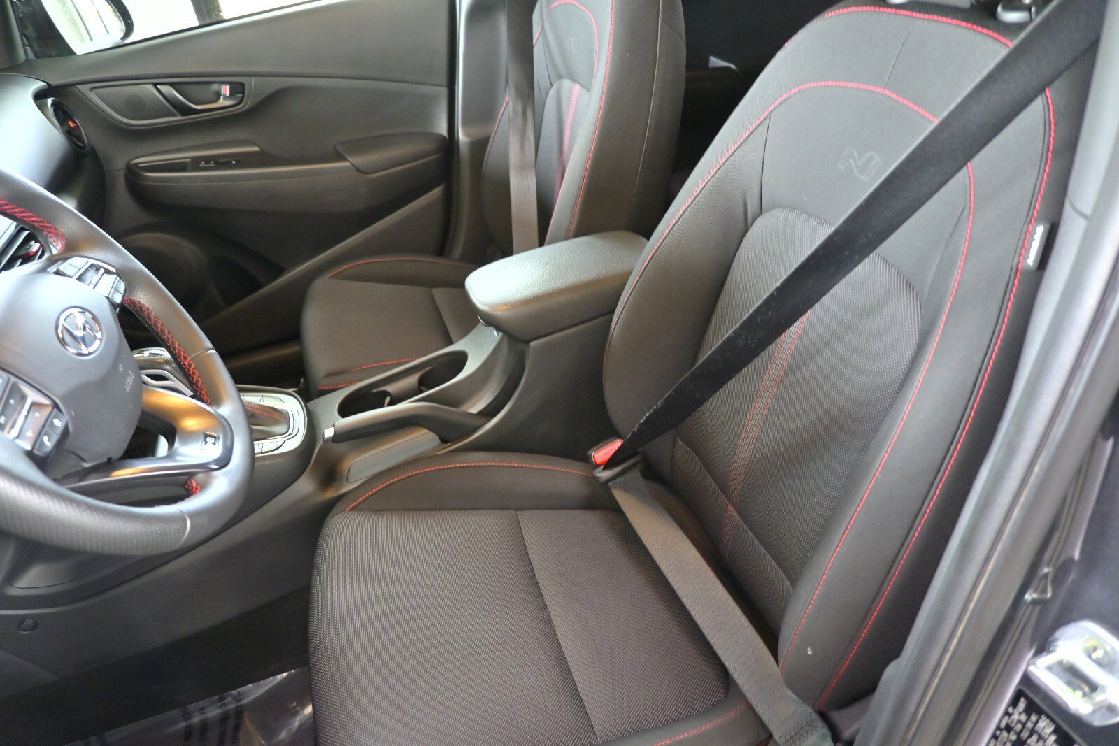 Used 2022 Hyundai Kona N Line image 9