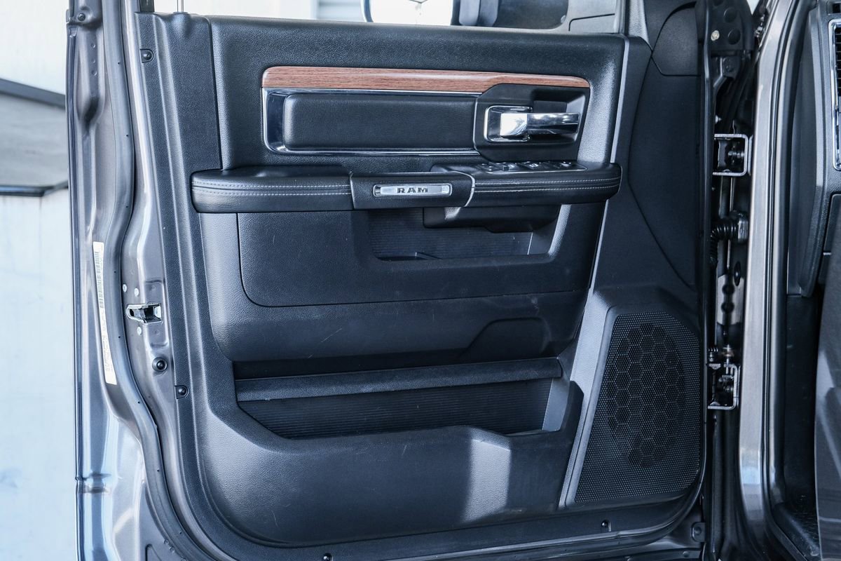 Used 2014 RAM 2500 Laramie w/ Convenience Group image 35