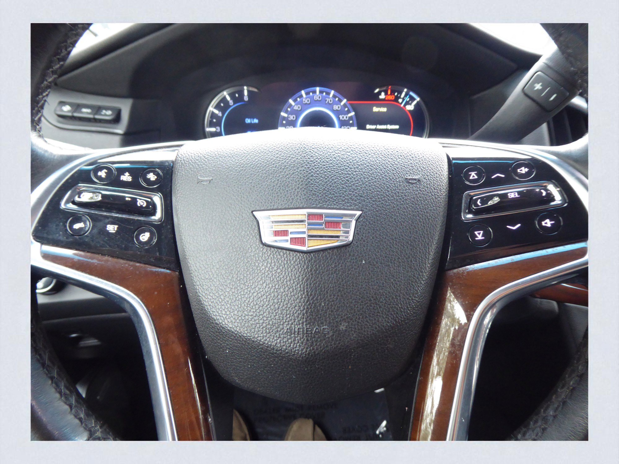 Used 2020 Cadillac Escalade ESV Premium Luxury image 12
