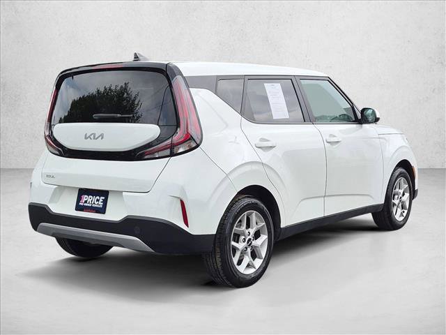 Used 2023 Kia Soul LX w/ Option Group 015 FWD image 5