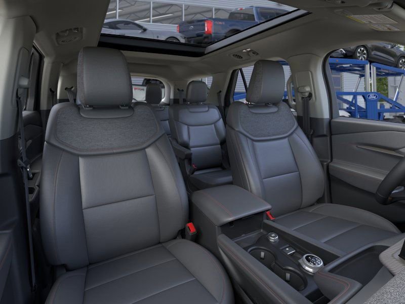 New 2026 Ford Explorer Active AWD/4WD image 10