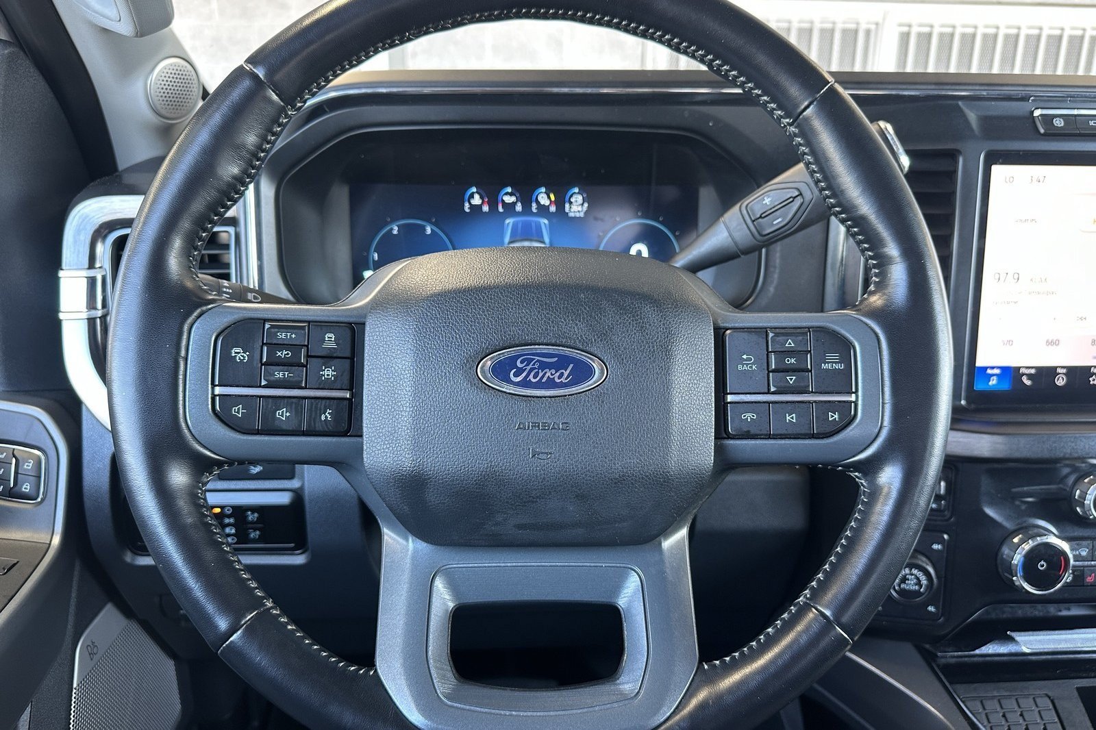 Used 2023 Ford F250 Lariat w/ Lariat Ultimate Package AWD/4WD image 22