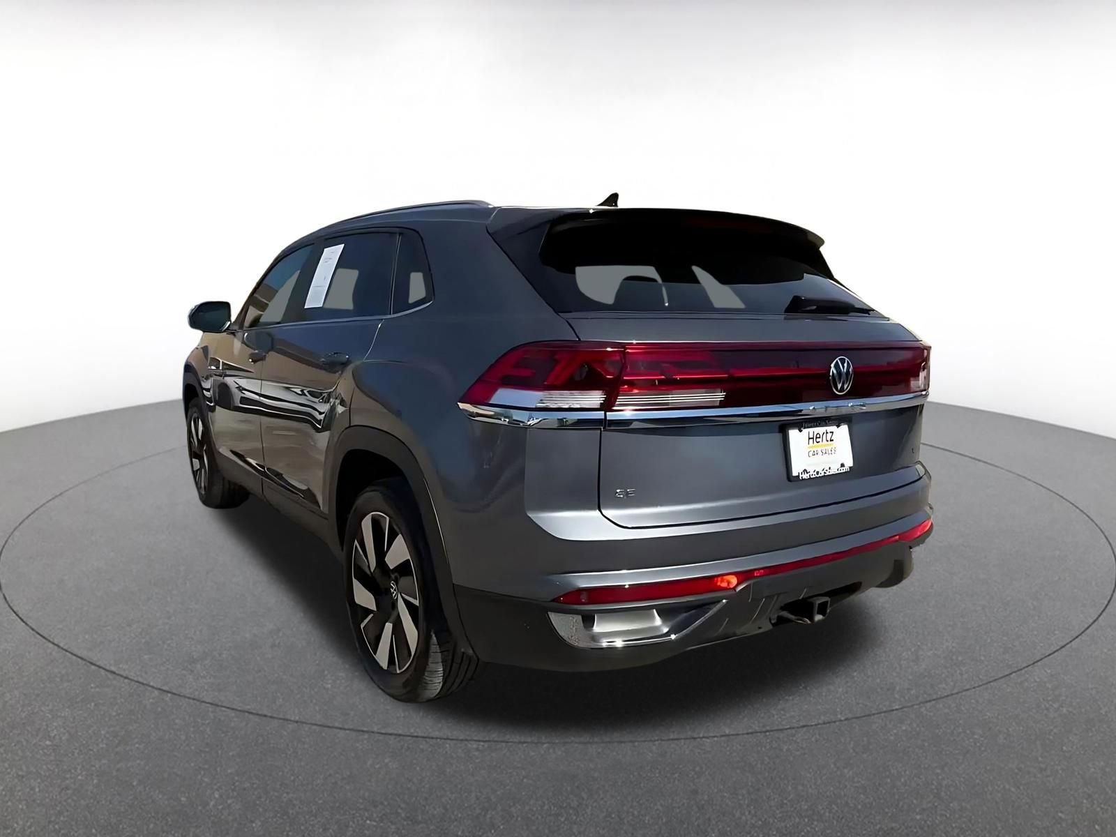 Used 2025 Volkswagen Atlas Cross Sport SE image 11