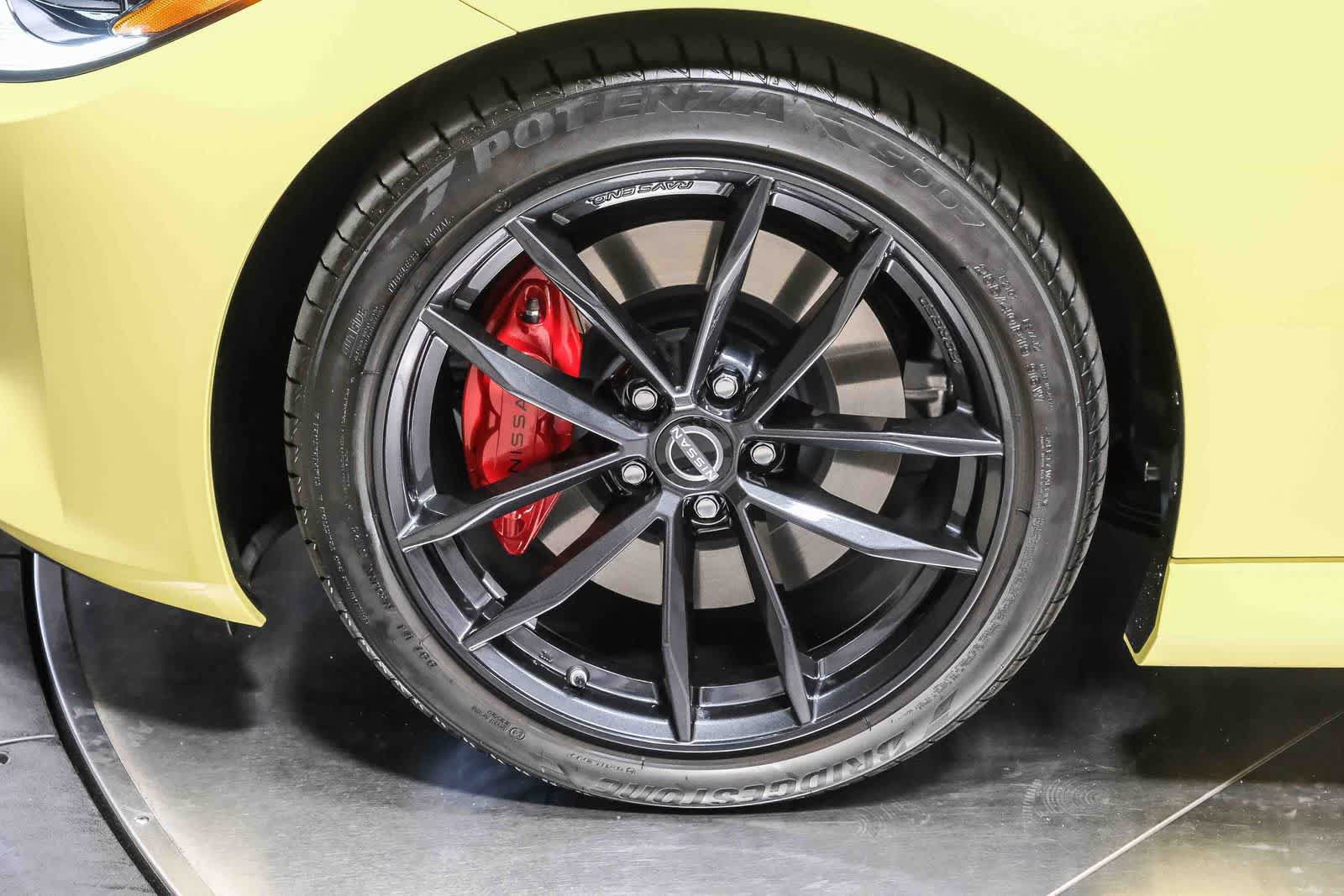 Used 2024 Nissan Z Performance w/ Floor Mat Package RWD image 10