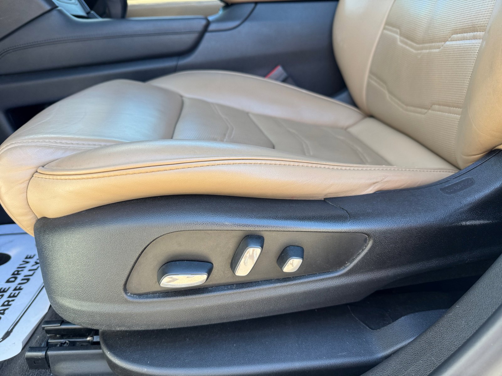 Used 2019 Cadillac XT5 Platinum image 14