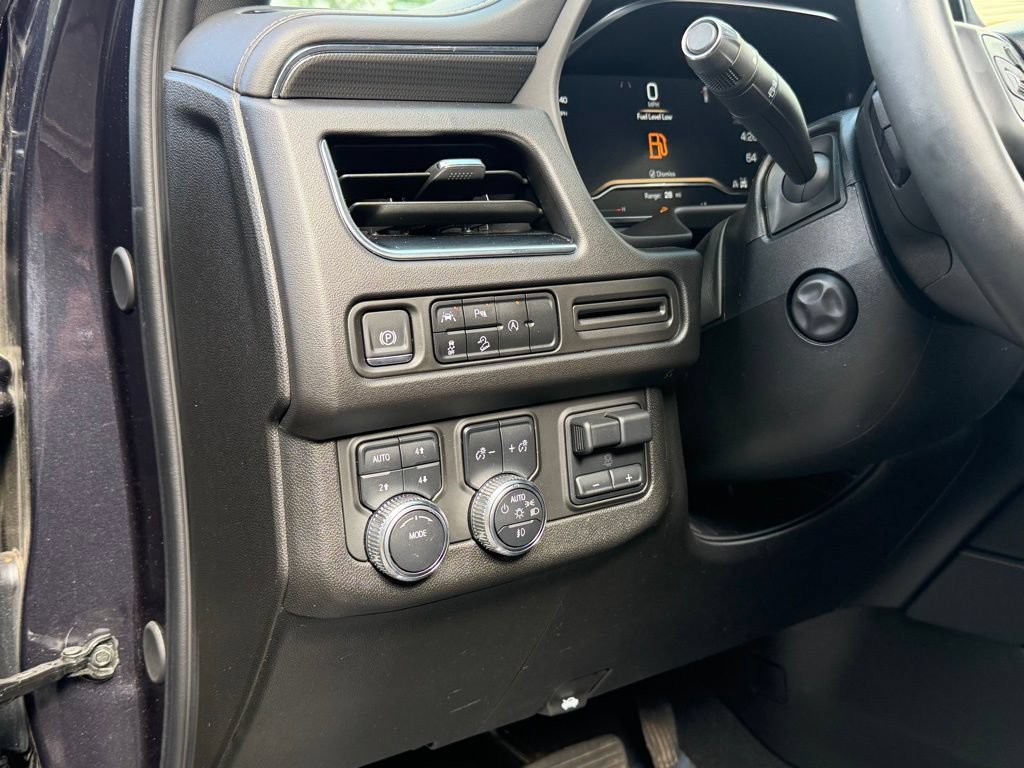 Used 2024 GMC Yukon AT4 w/ Max Trailering Package AWD/4WD image 28