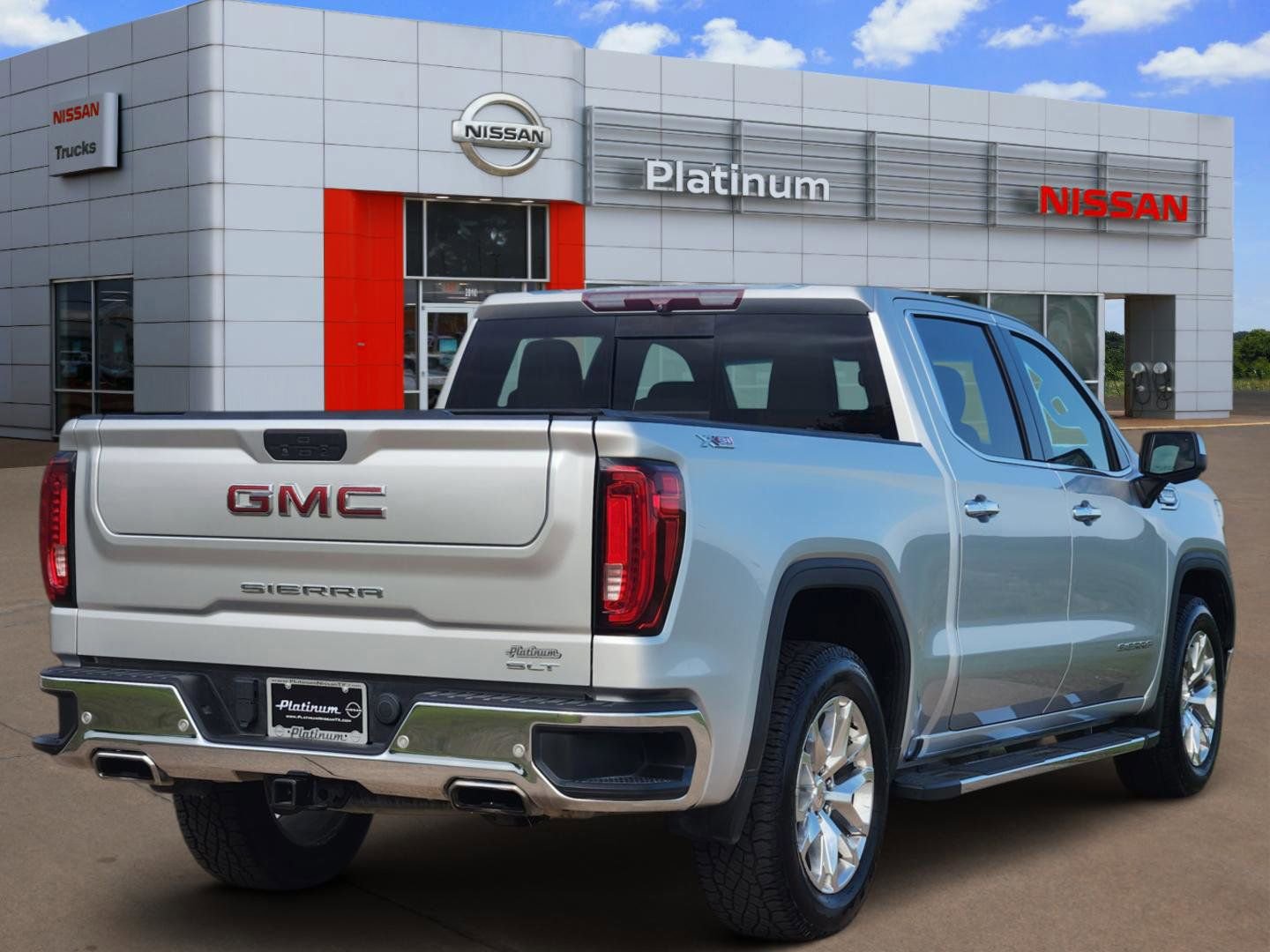 Used 2020 GMC Sierra 1500 SLT AWD/4WD image 4
