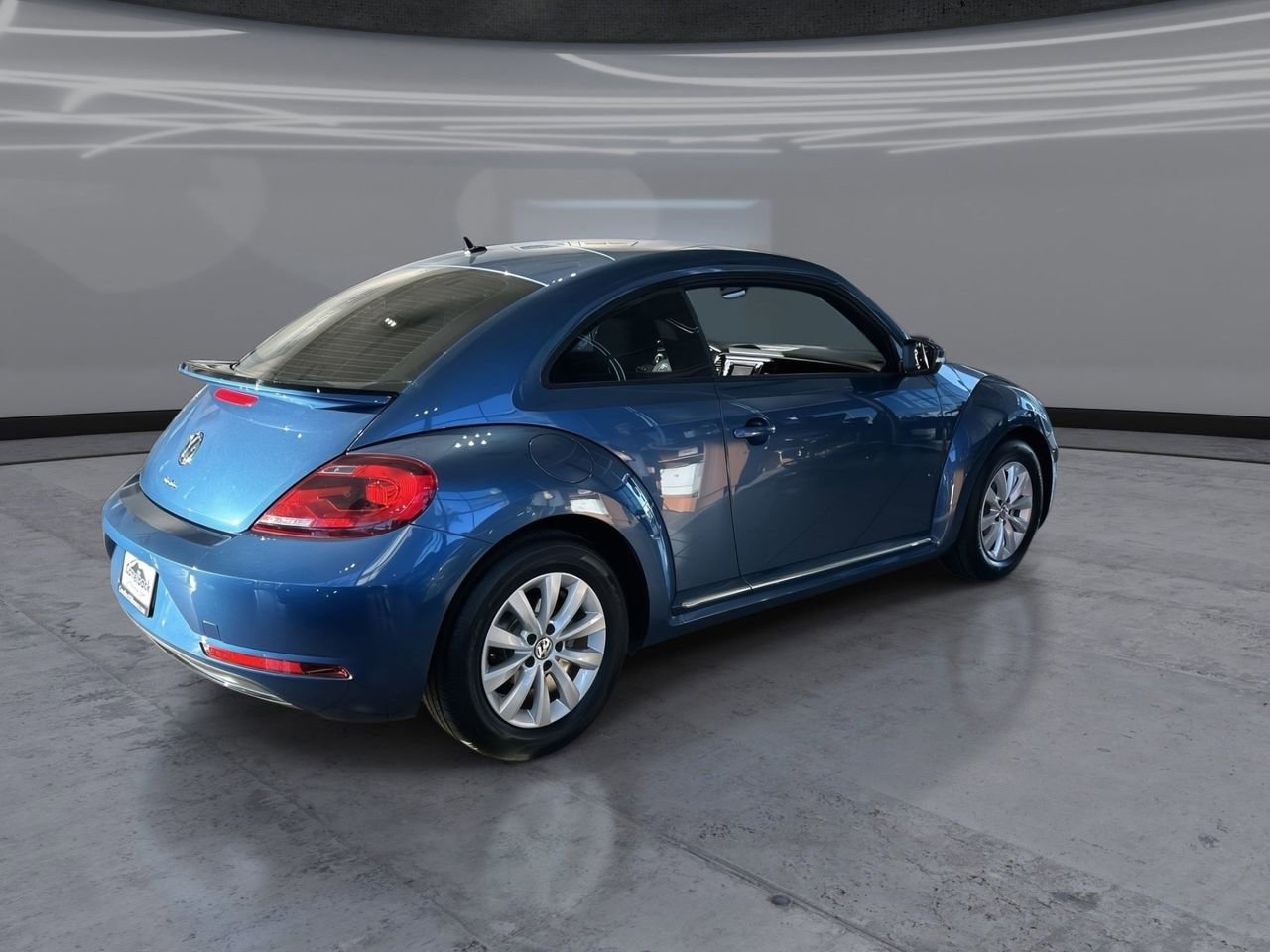 Used 2019 Volkswagen Beetle 2.0T S image 5