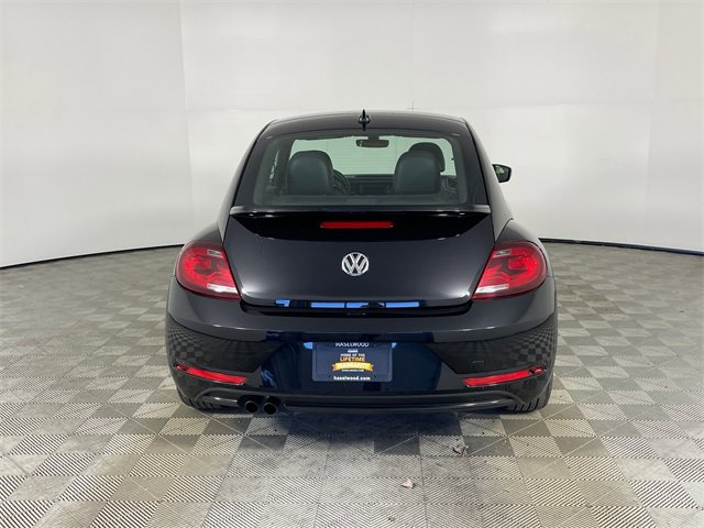 Used 2018 Volkswagen Beetle 2.0T S image 23