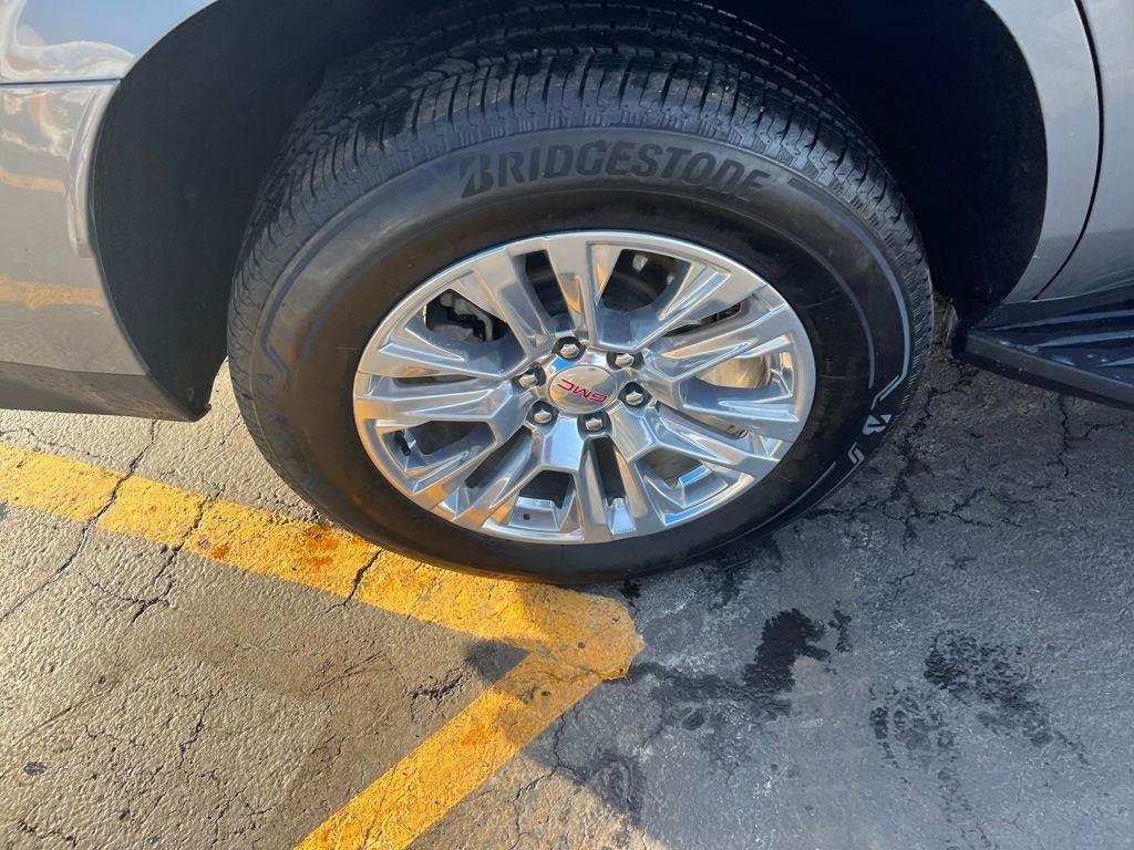 Used 2023 GMC Yukon Denali AWD/4WD image 36
