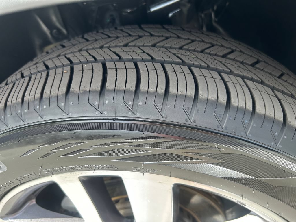Used 2018 Honda Pilot Elite image 16
