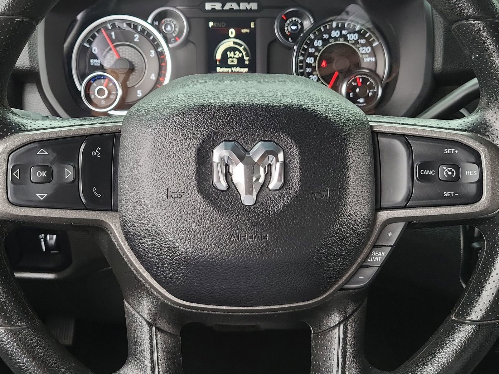 Used 2024 RAM 2500 Tradesman w/ Chrome Appearance Group image 11