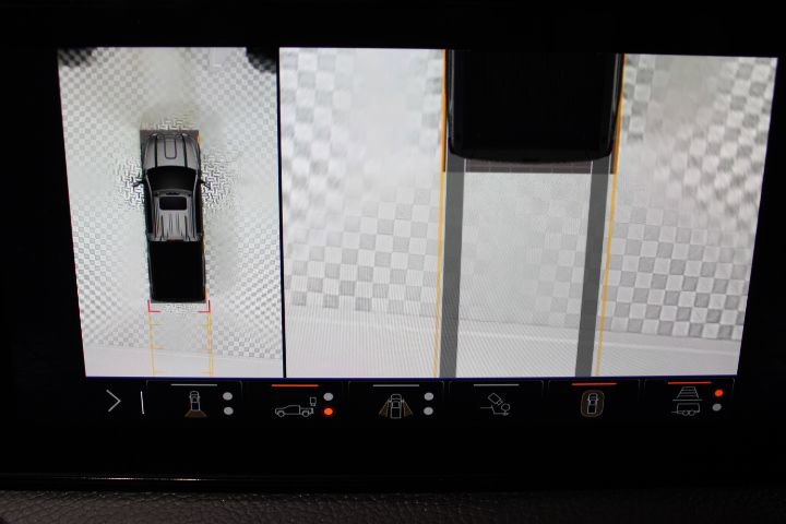 Used 2025 GMC Sierra 2500 Denali image 54