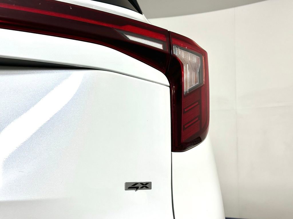 Used 2024 Kia Seltos EX image 11