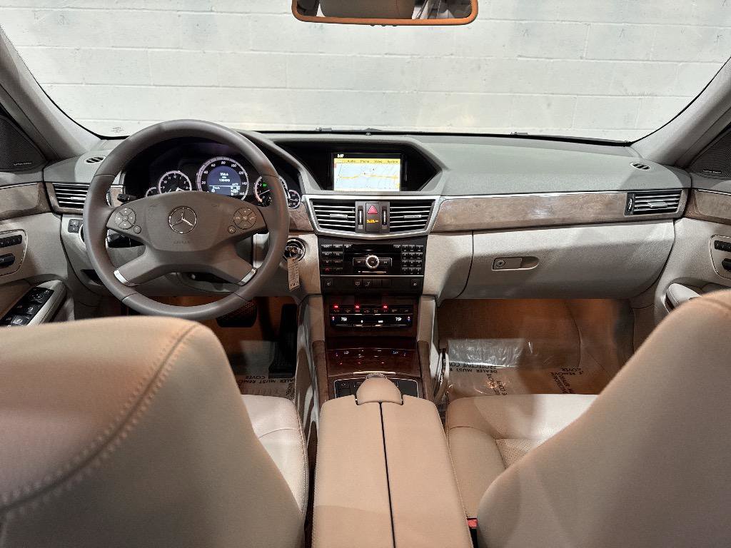 Used 2011 Mercedes-Benz E 350 Sedan image 55