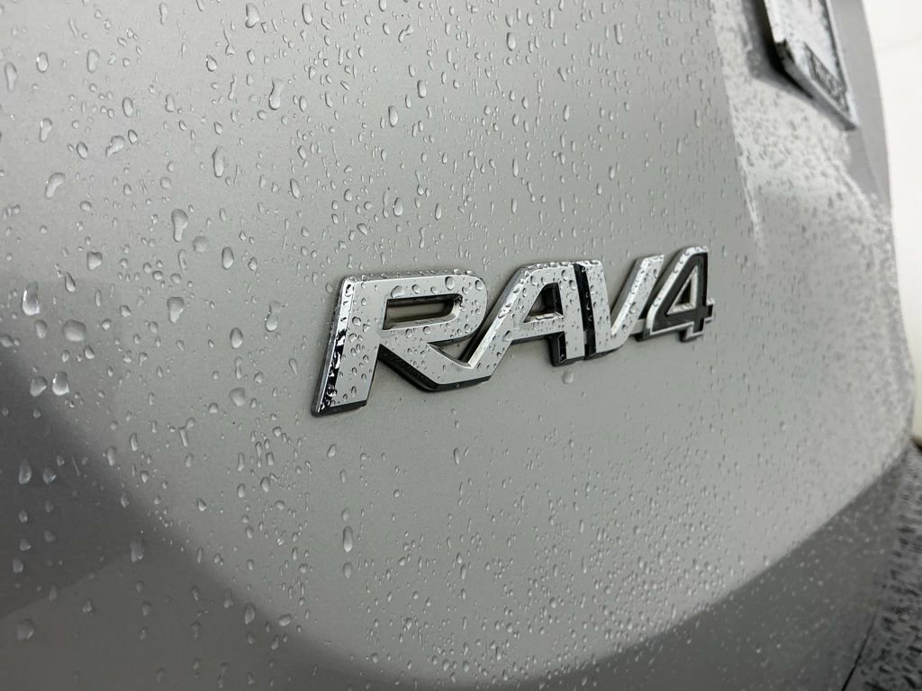 Used 2015 Toyota RAV4 XLE FWD image 29