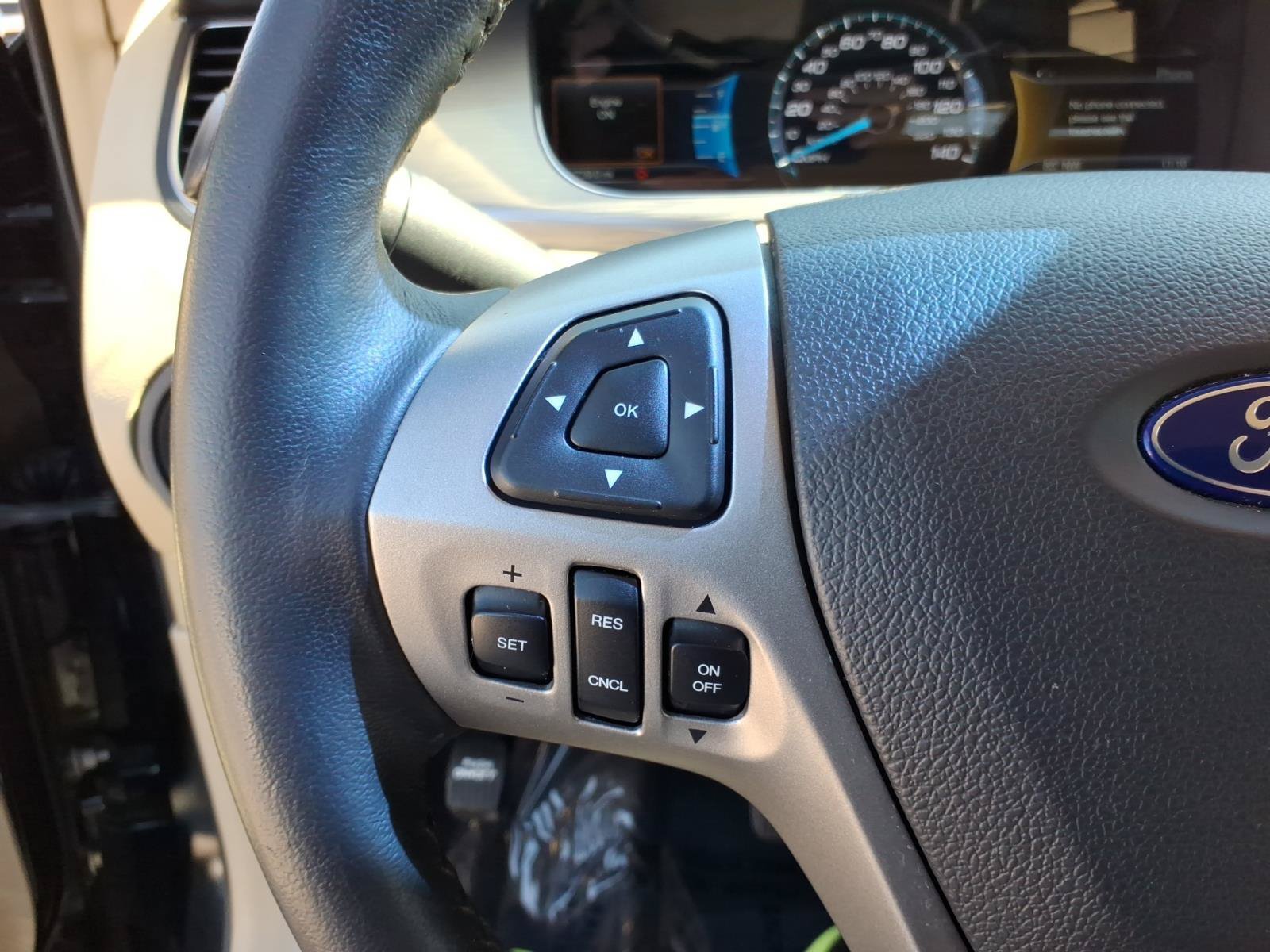 Used 2015 Ford Taurus SEL w/ Equipment Group 201A FWD image 14