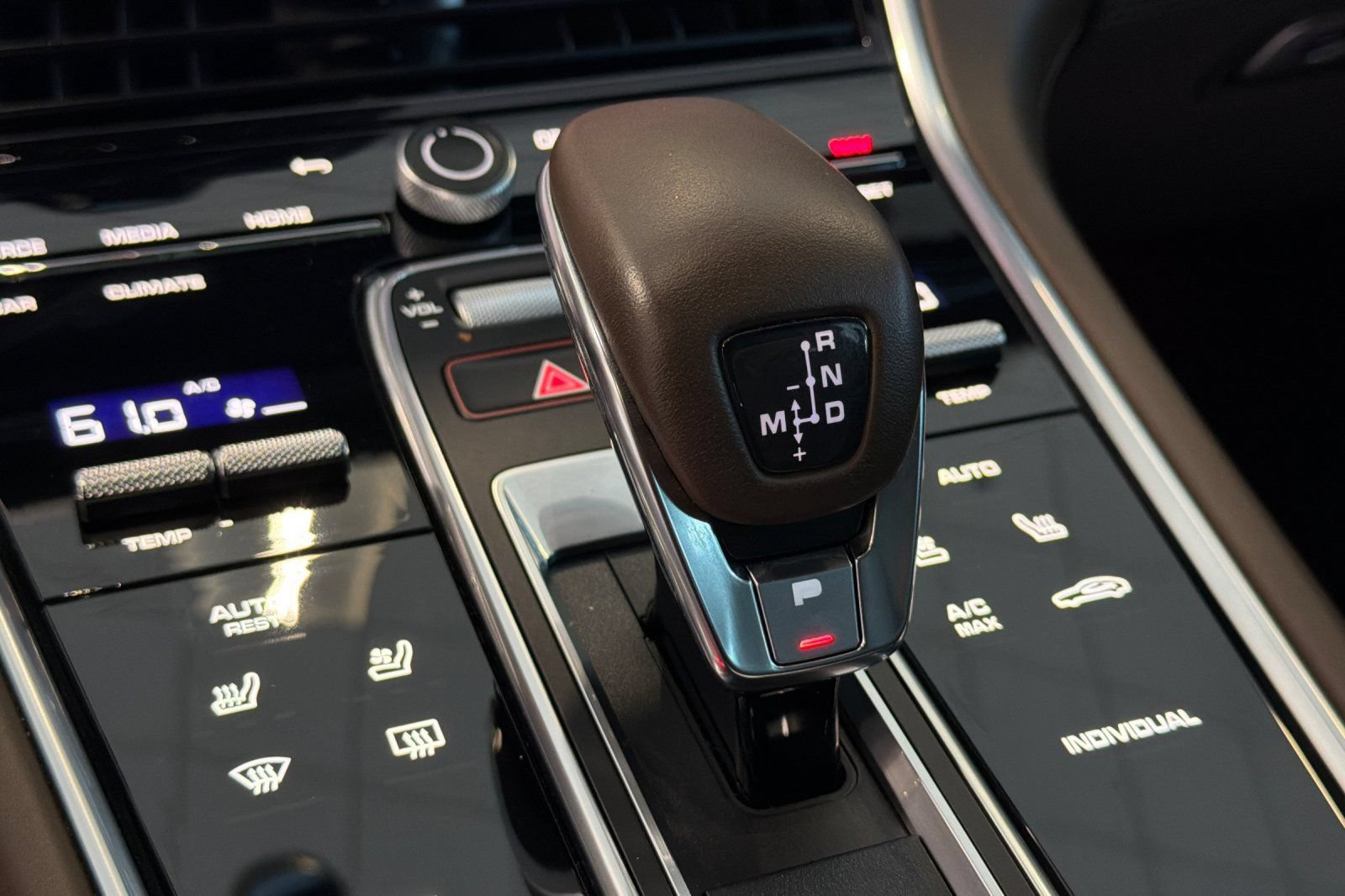Used 2021 Porsche Panamera 4S AWD/4WD image 25