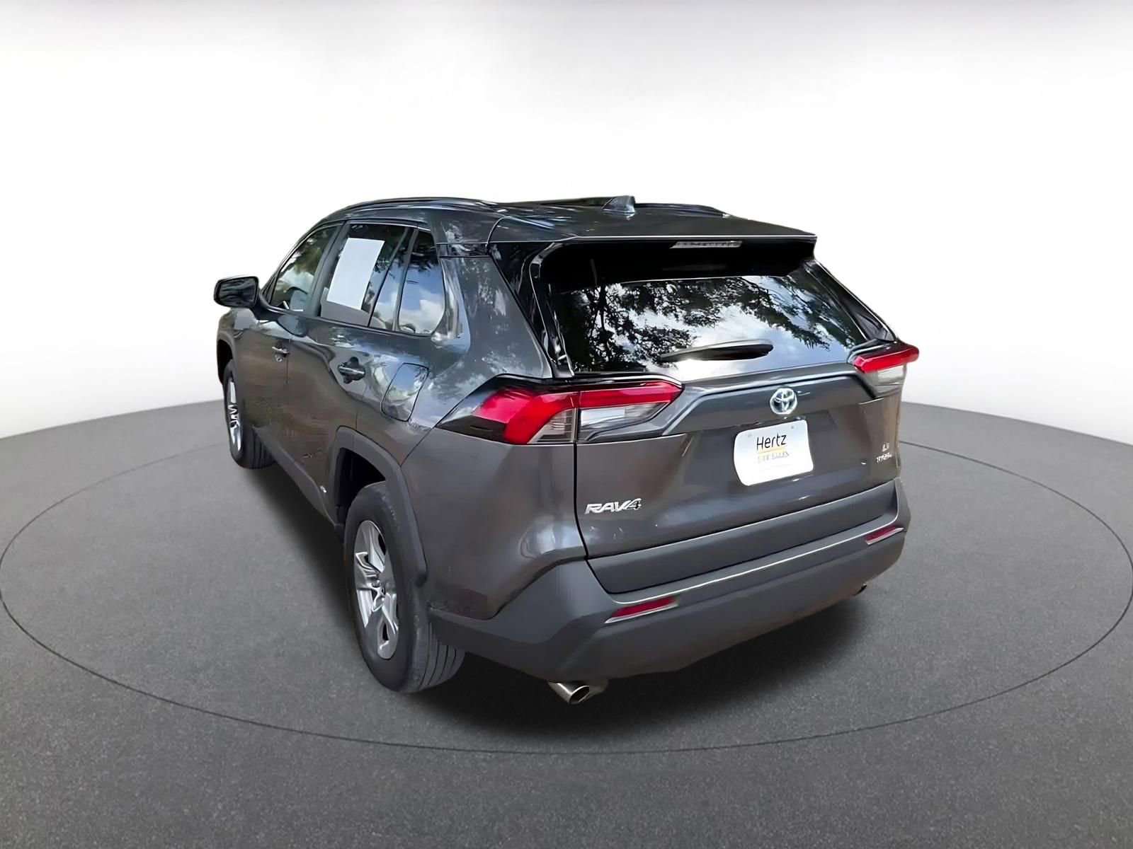 Used 2024 Toyota RAV4 LE AWD/4WD image 11