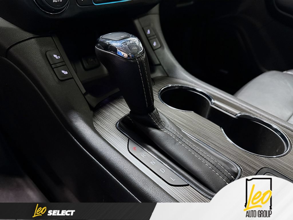 Used 2019 GMC Acadia SLT w/ LPO, Floor Liner Package FWD image 19