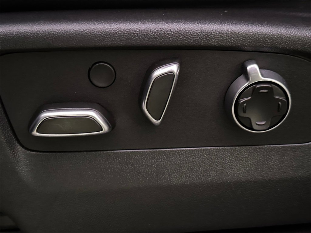 Used 2025 GMC Sierra 2500 Denali Ultimate image 23