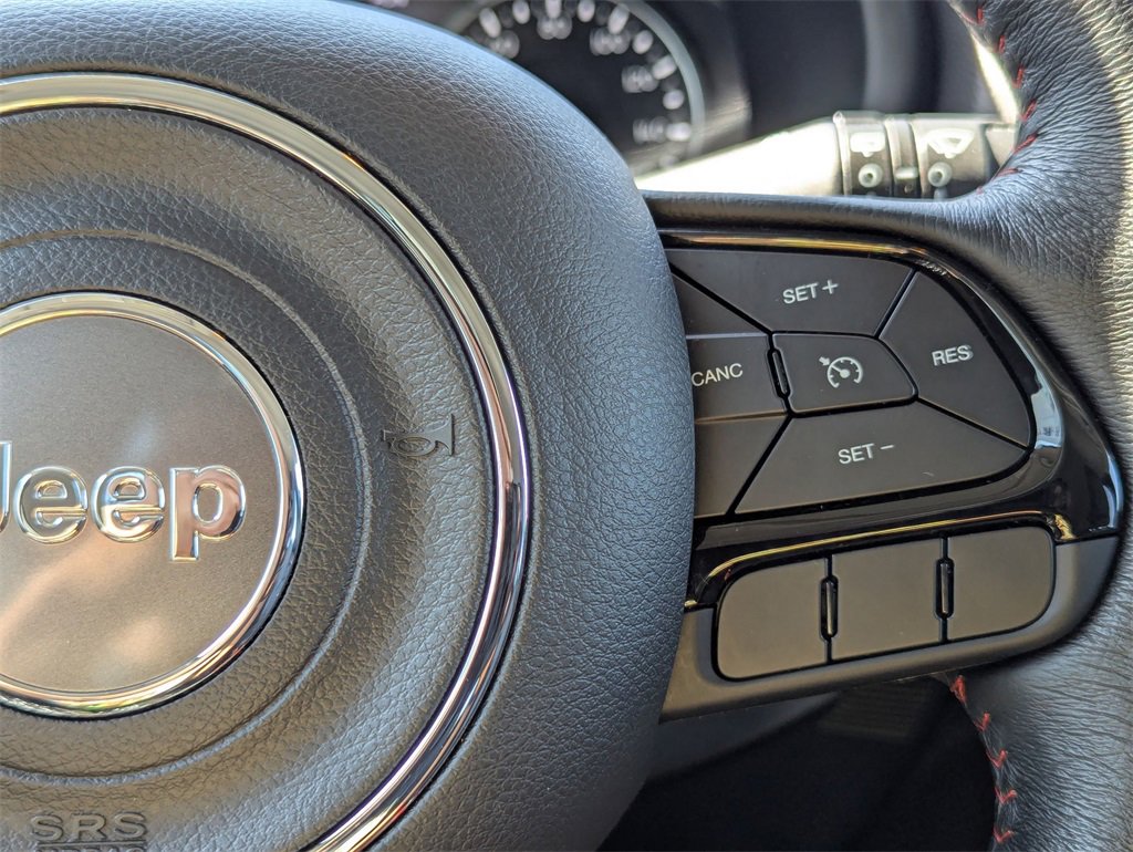 Used 2022 Jeep Renegade Trailhawk image 16