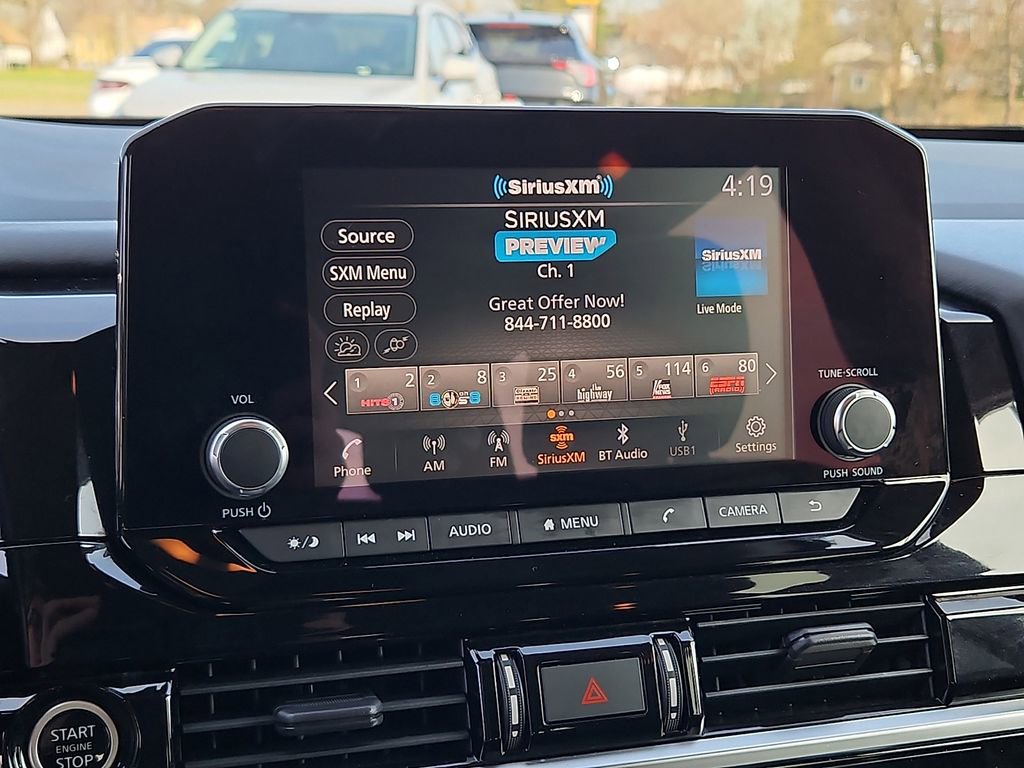 Used 2022 Nissan Pathfinder SV AWD/4WD image 18