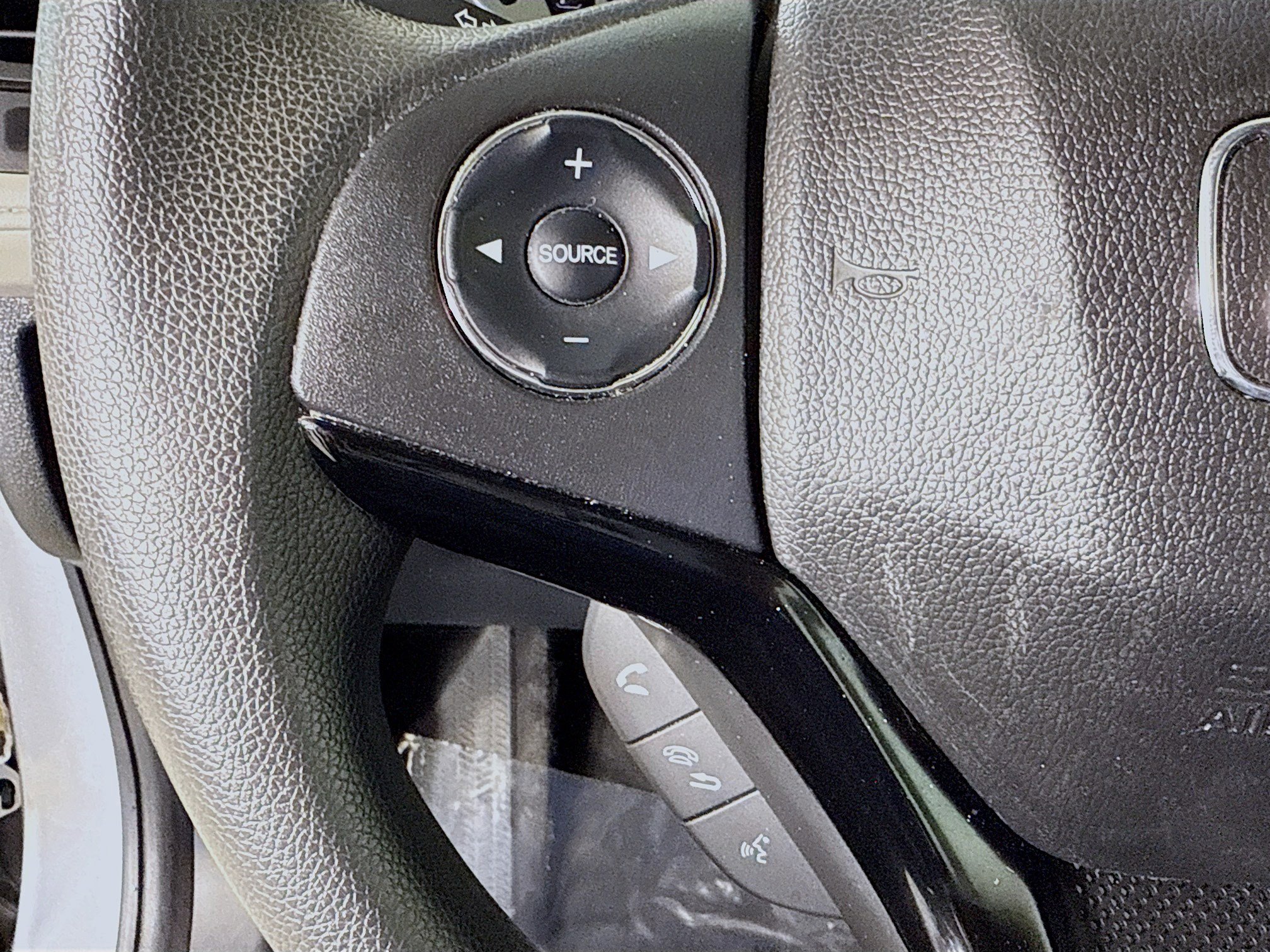 Used 2021 Honda HR-V LX image 14