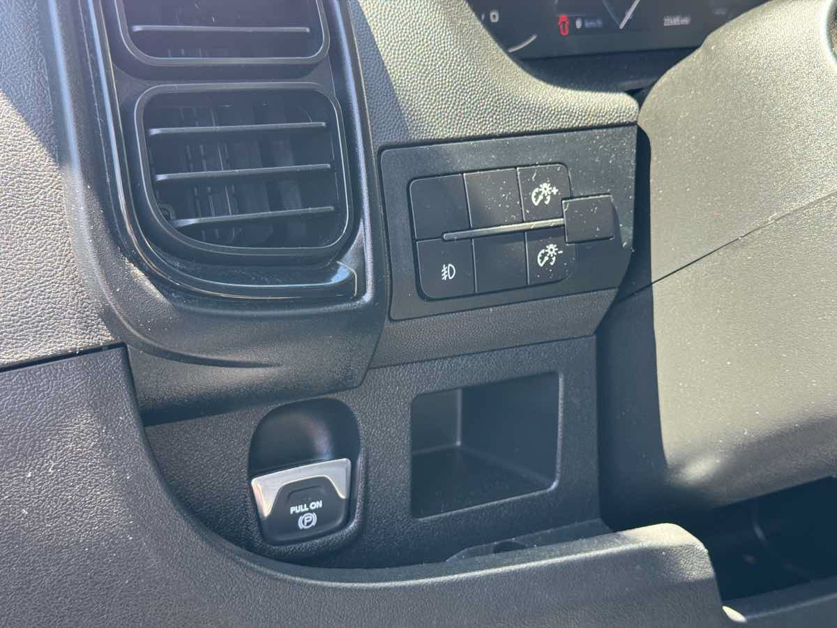 Used 2025 RAM ProMaster 2500 w/ U-Haul Equipment Group FWD image 24