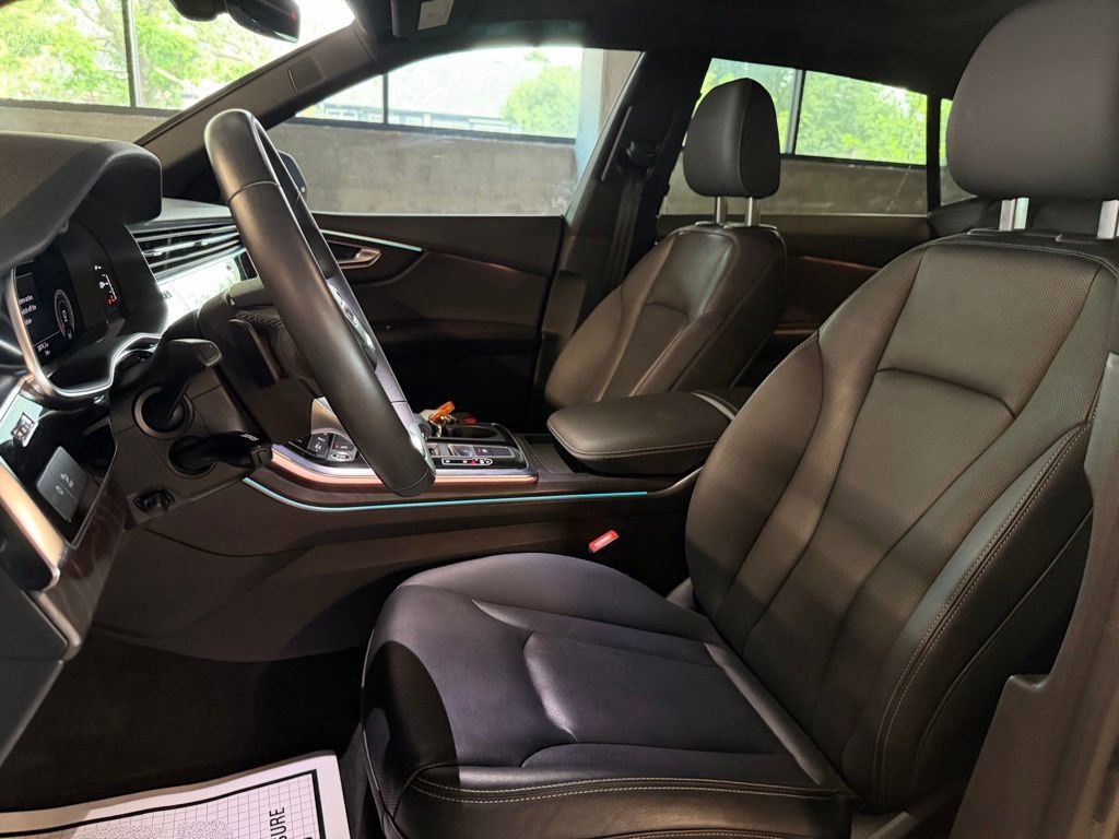 Used 2021 Audi Q8 Premium Plus AWD/4WD image 5