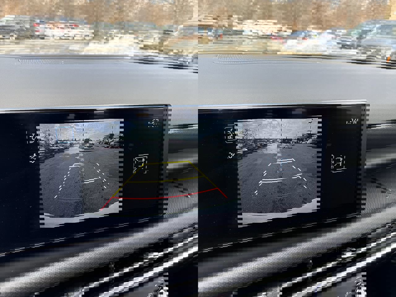 Used 2025 Hyundai Tucson SE image 18