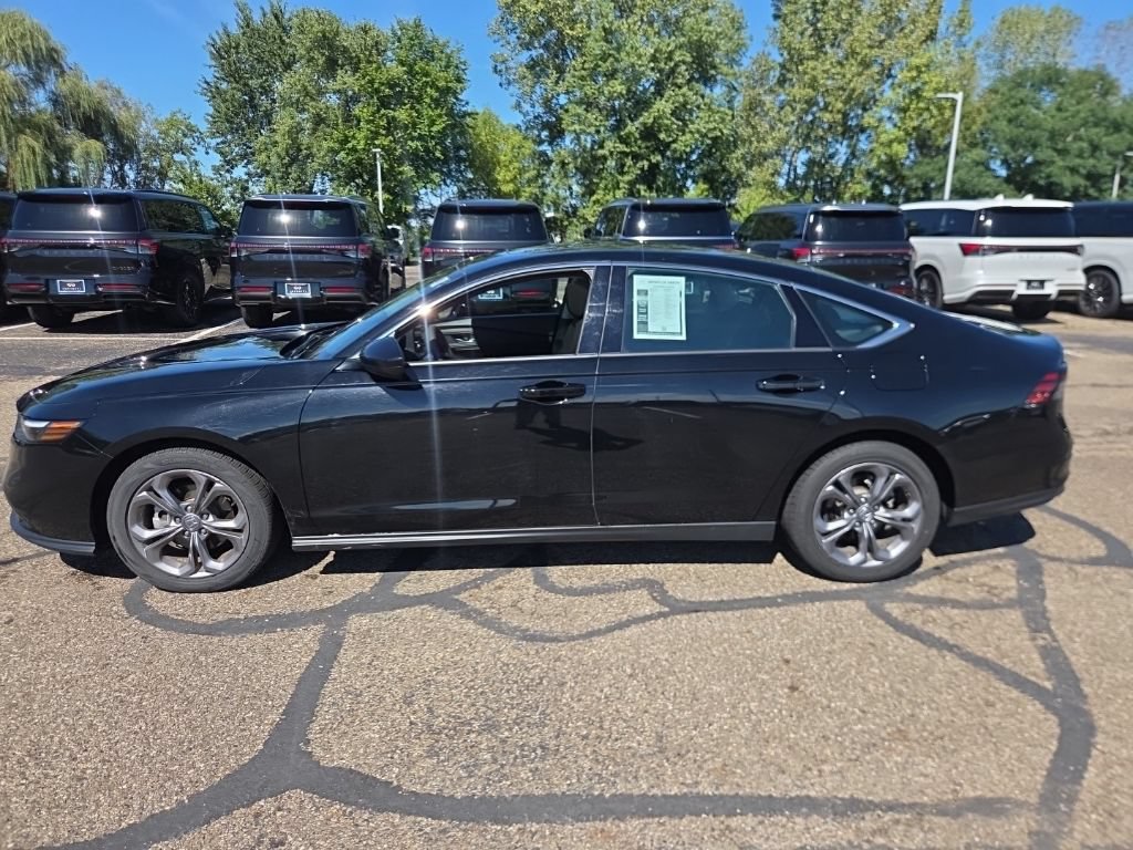 Used 2024 Honda Accord EX image 3