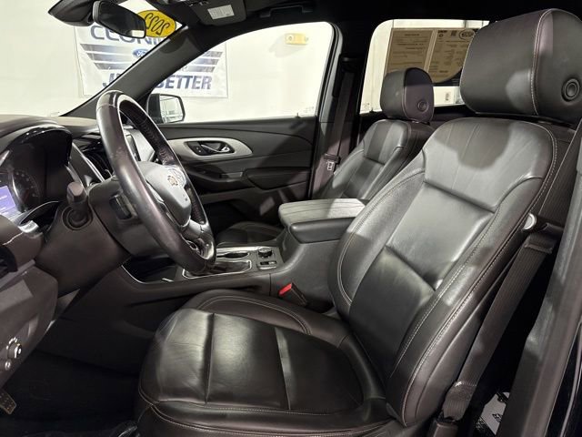 Used 2022 Chevrolet Traverse LT image 21