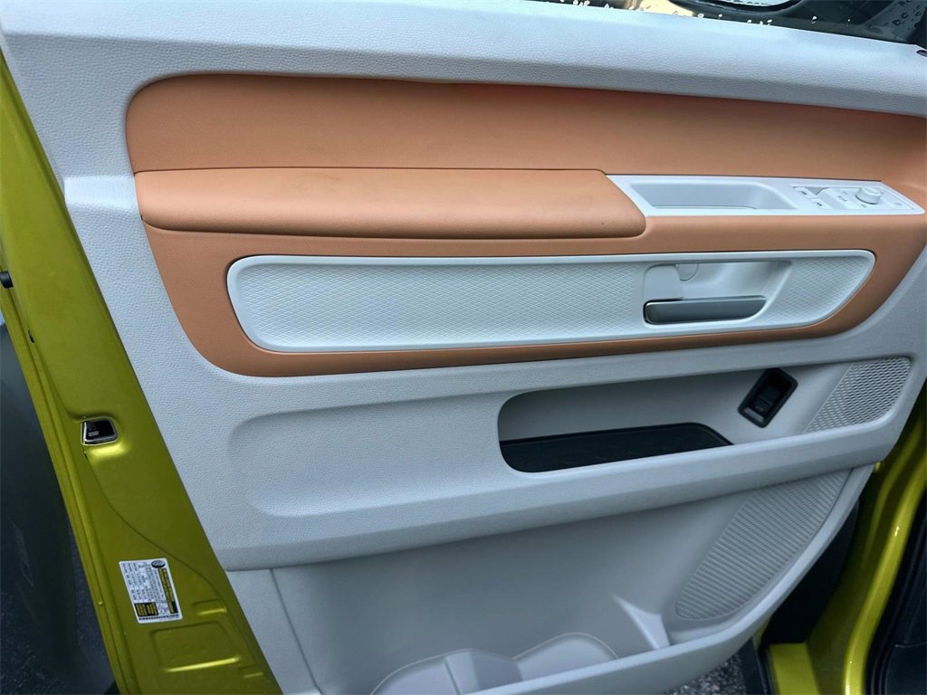 New 2025 Volkswagen ID. Buzz 1st Edition image 19