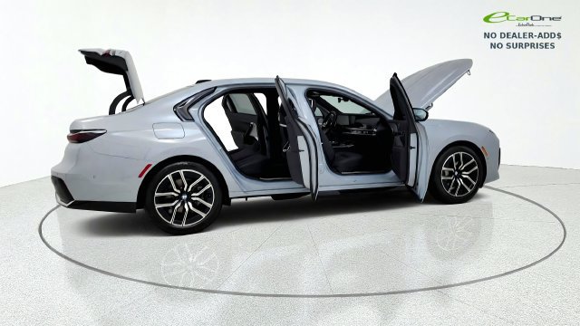 Used 2025 BMW 740i RWD image 19