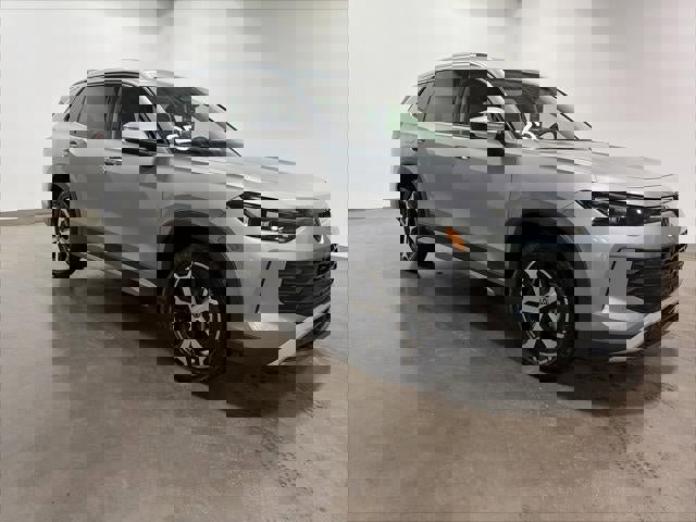 Certified 2025 Volkswagen Tiguan SE image 40