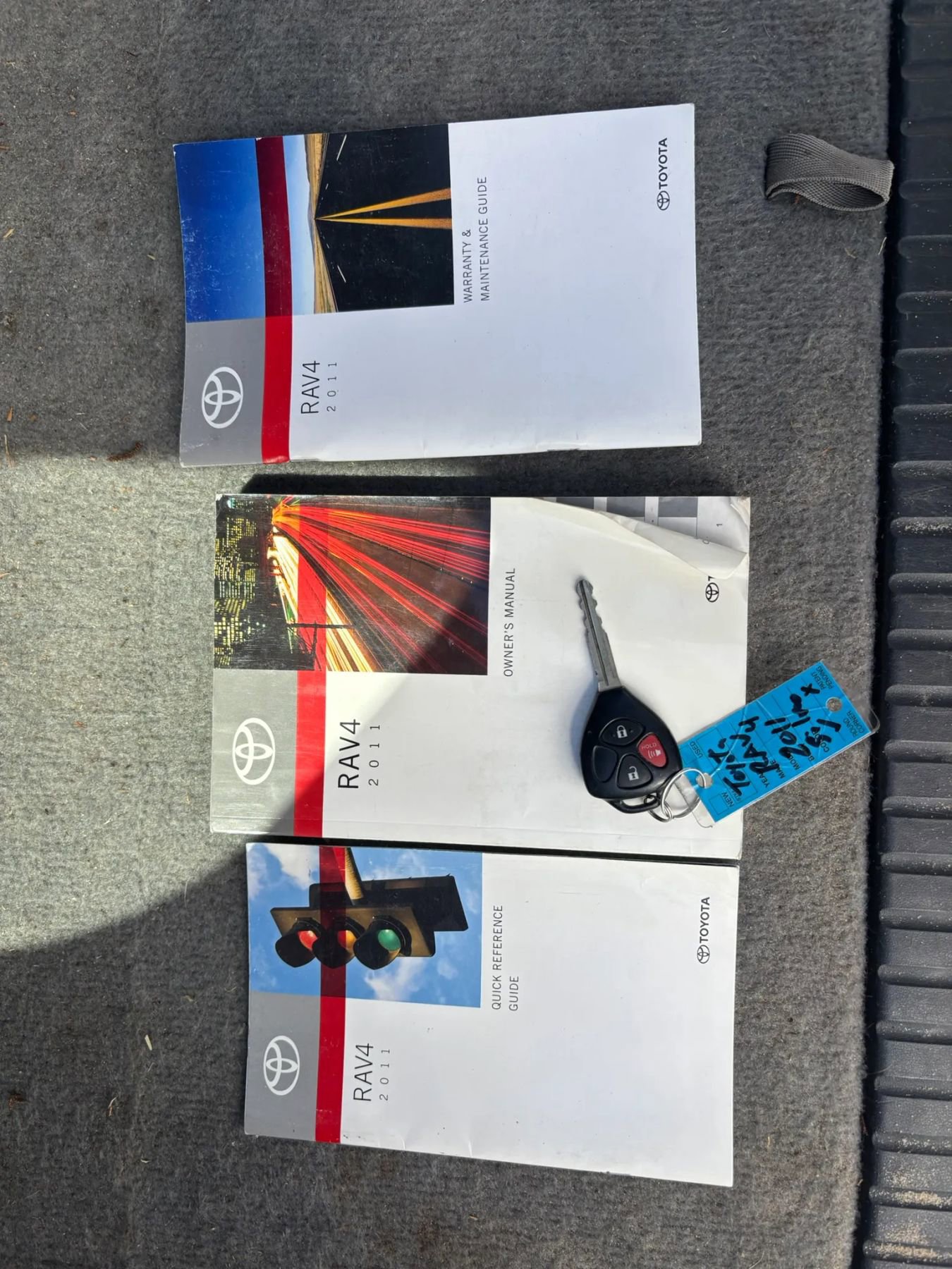 Used 2011 Toyota RAV4 4WD w/ Base L4 Extra Value Pkg image 64