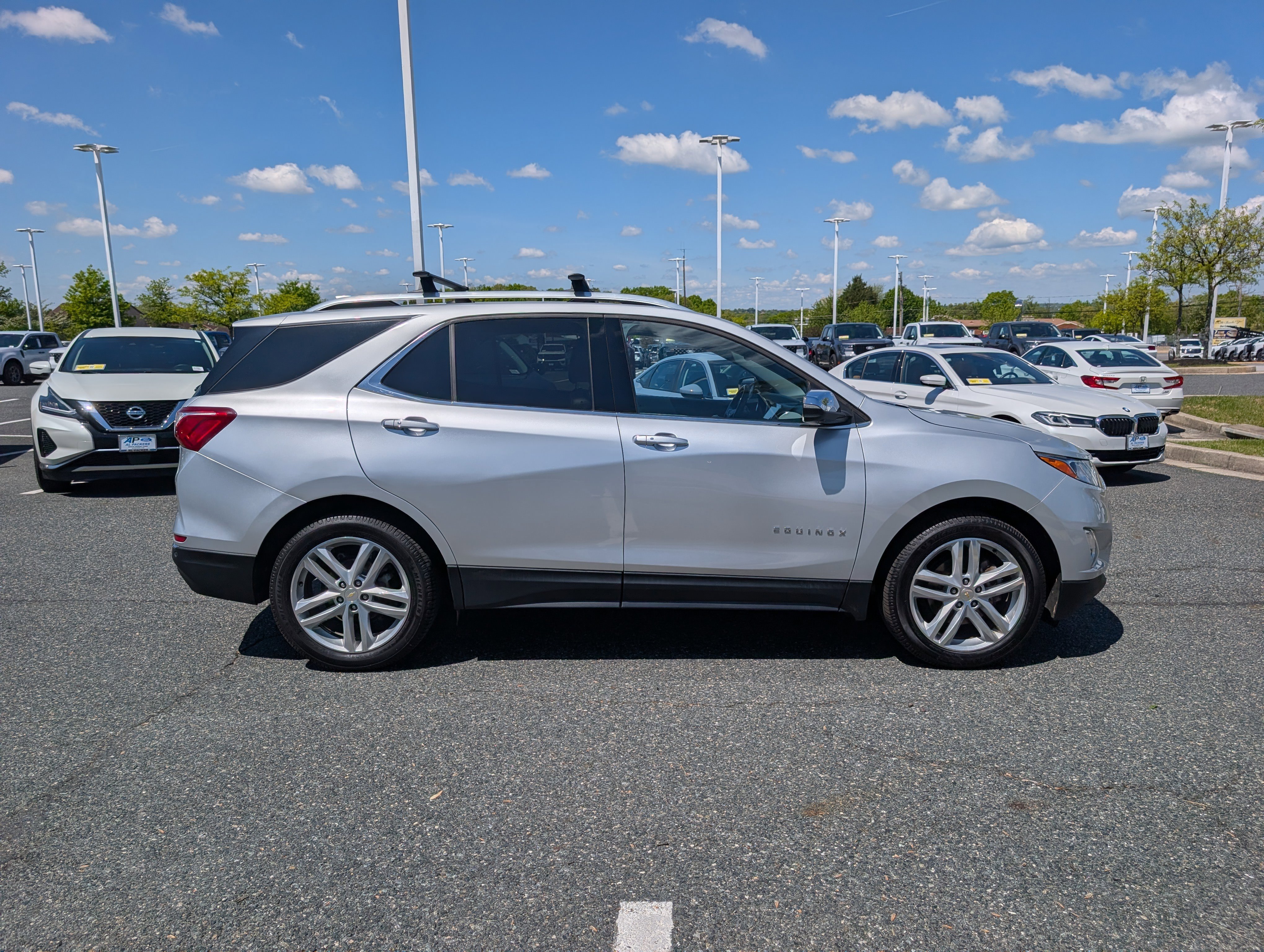 Used 2019 Chevrolet Equinox Premier AWD/4WD image 2