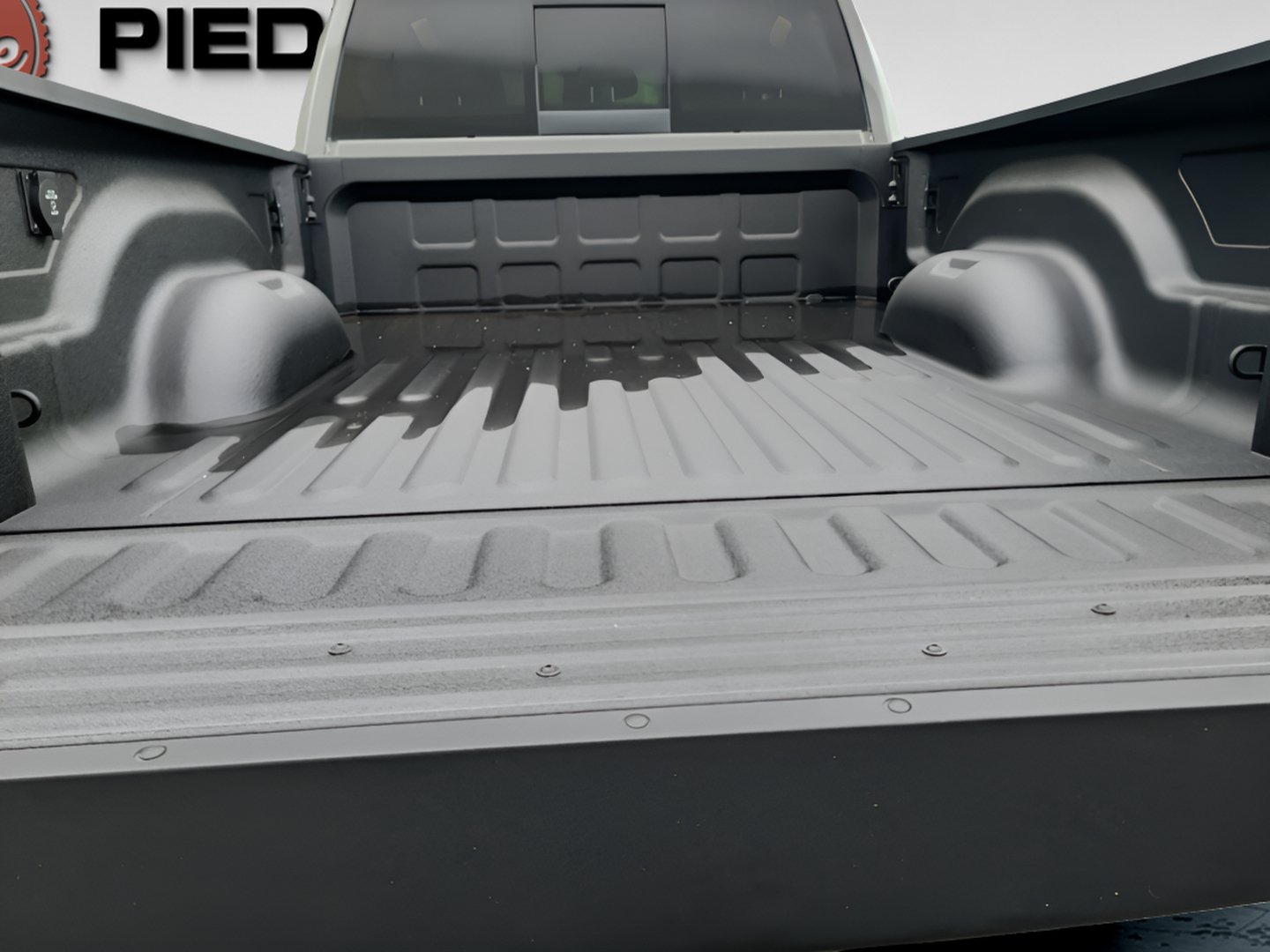 New 2026 RAM 2500 Laramie AWD/4WD image 13