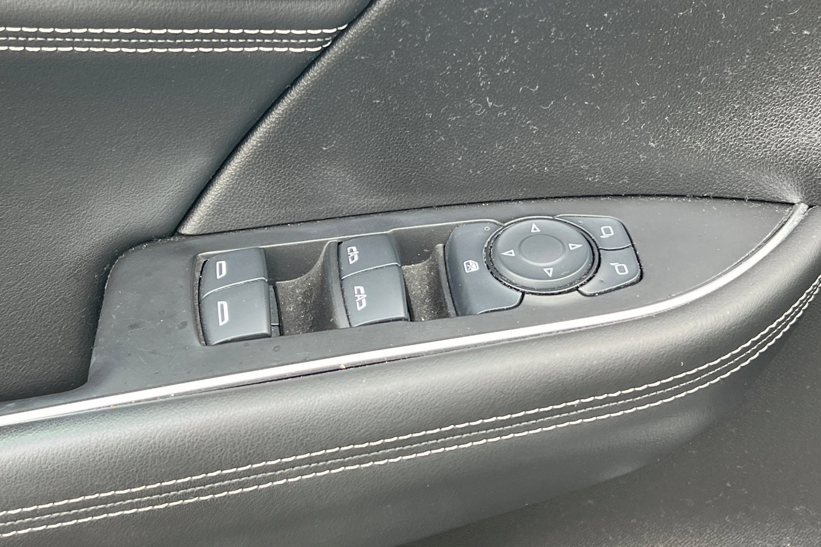 Used 2022 Buick Envision Preferred image 12