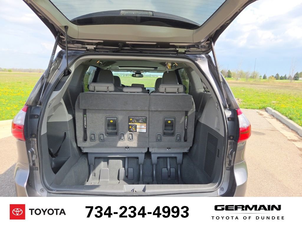 Used 2020 Toyota Sienna XLE FWD image 20