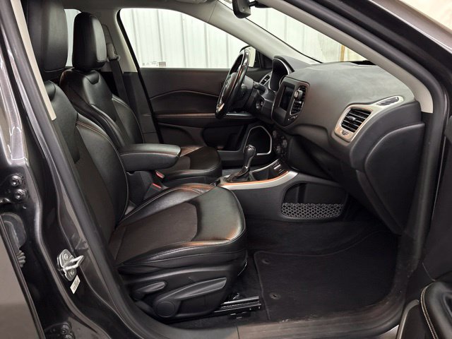 Used 2021 Jeep Compass Latitude w/ Convenience Group FWD image 24