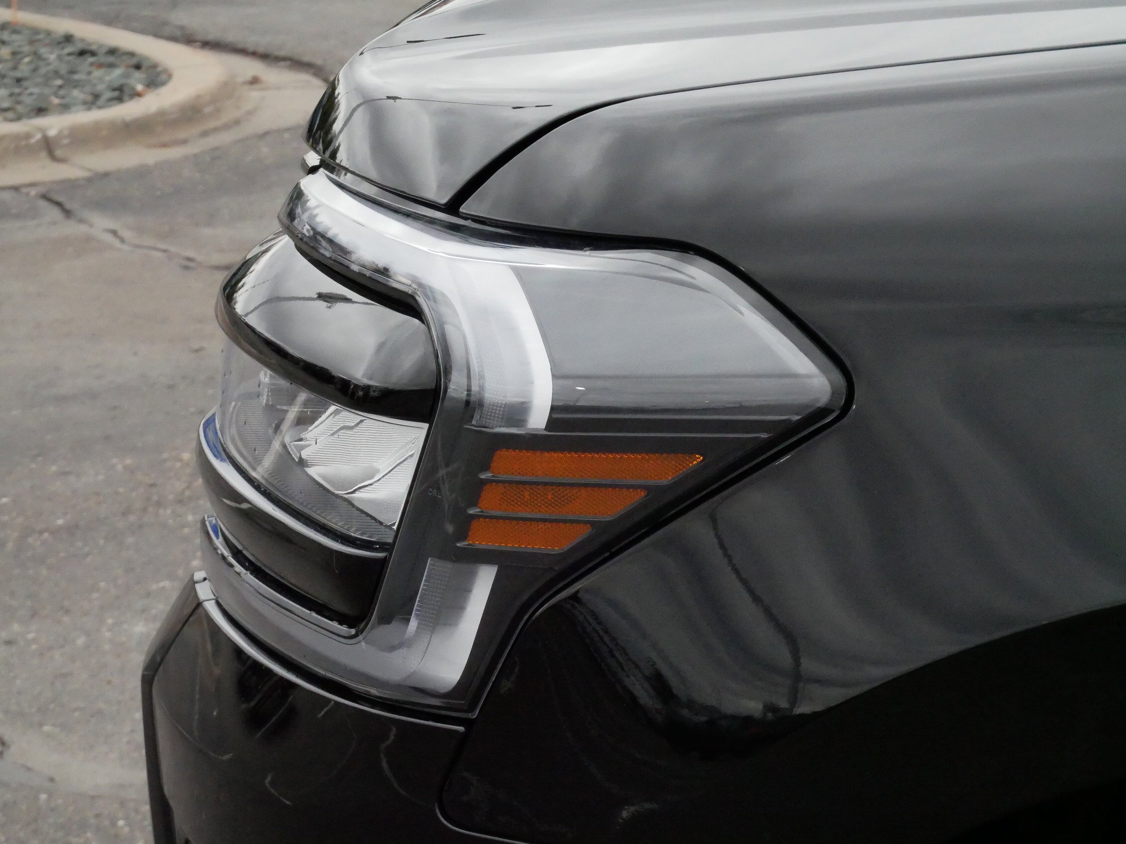 Used 2022 Ford Expedition Max Limited image 16