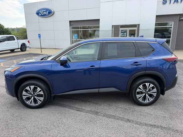 Used 2022 Nissan Rogue SV AWD/4WD image 2