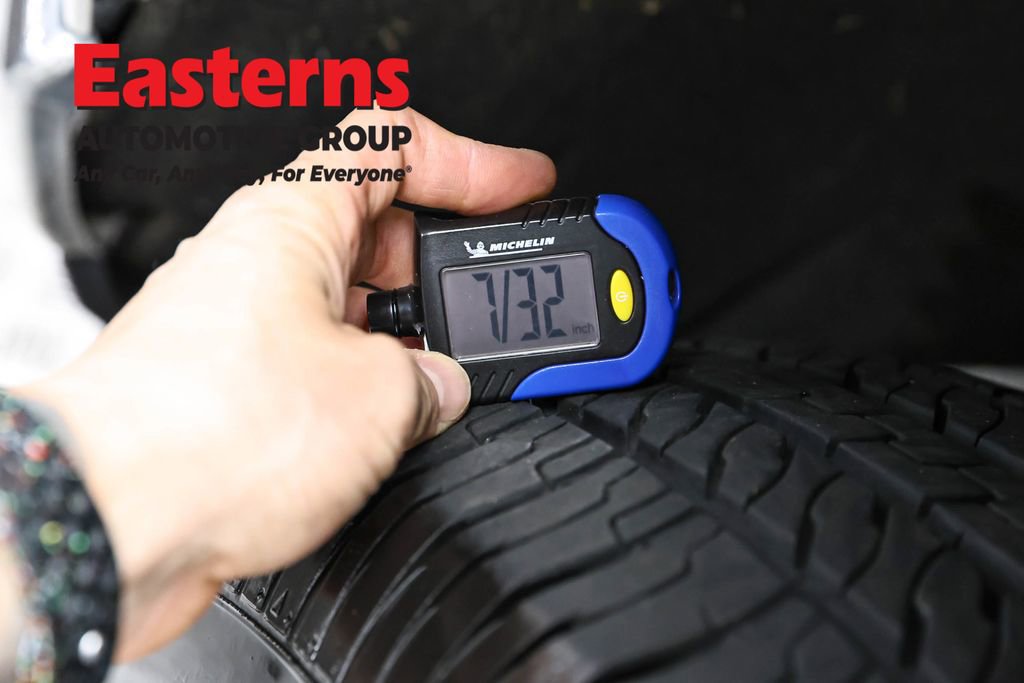 Used 2021 Chevrolet Silverado 1500 LT AWD/4WD image 29