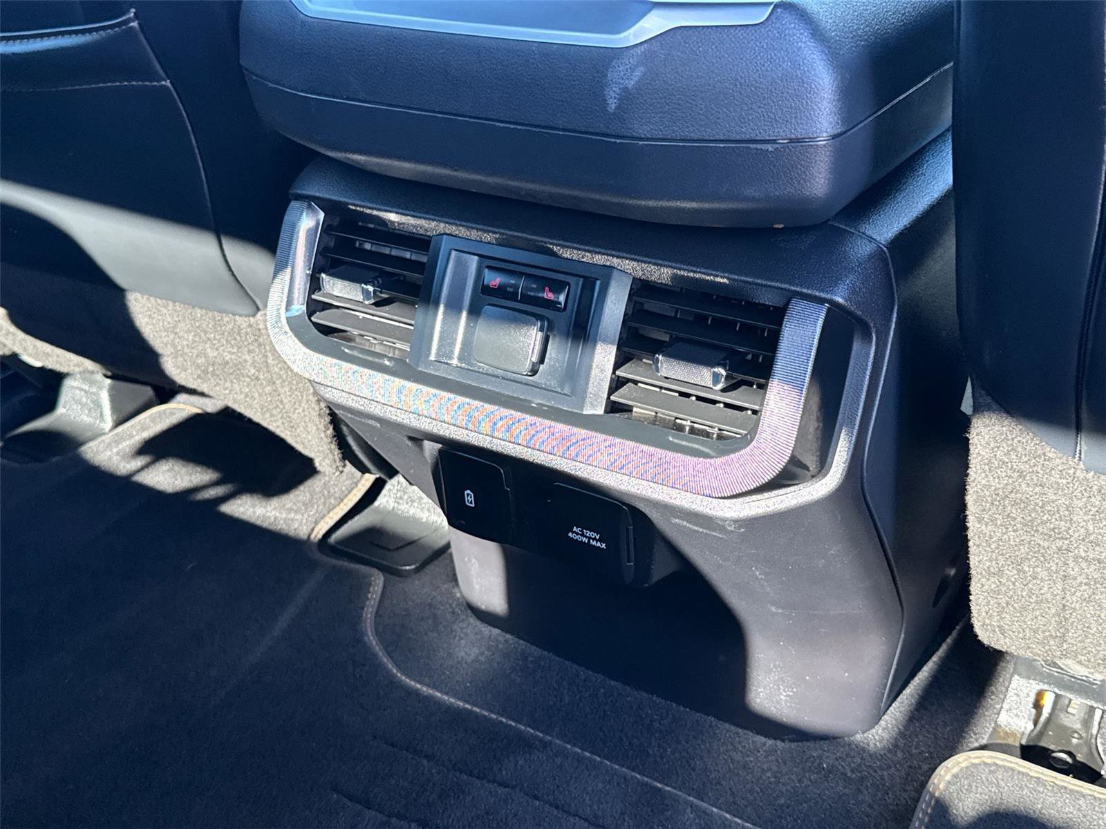 Used 2023 Ford F150 Platinum image 19