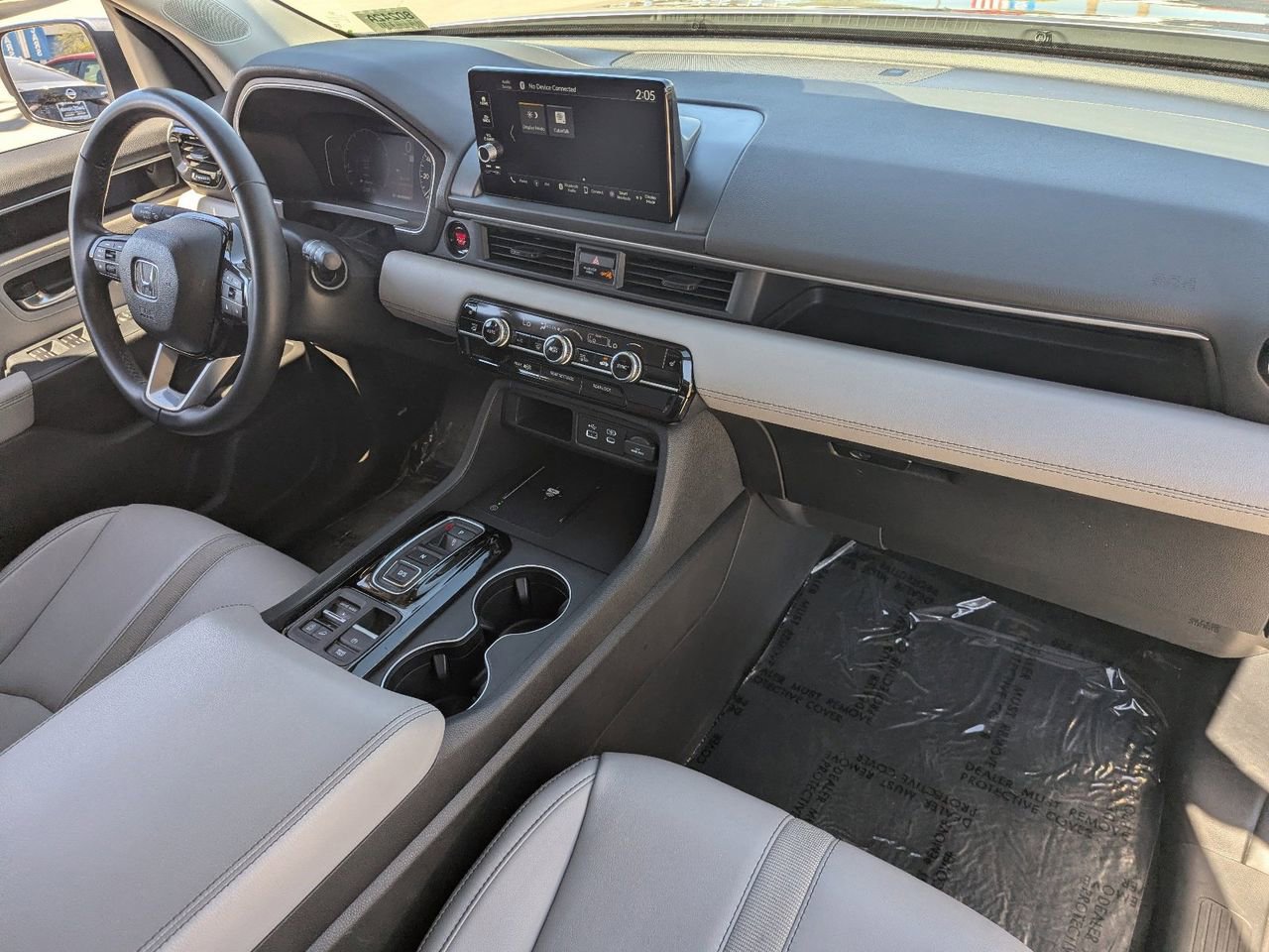 Used 2025 Honda Pilot EX-L image 10