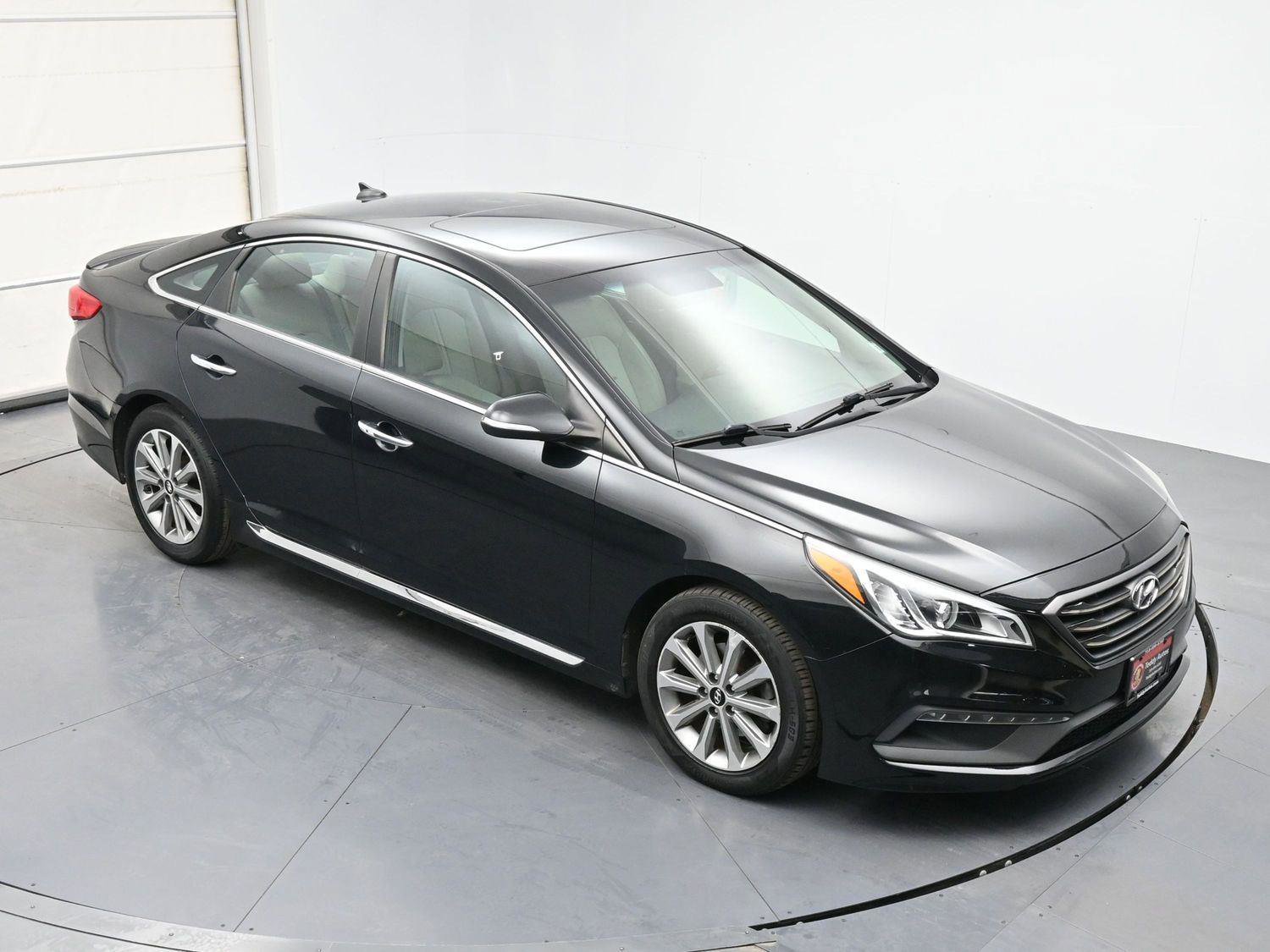 Used 2017 Hyundai Sonata Limited w/ Tech Package 03 FWD image 33